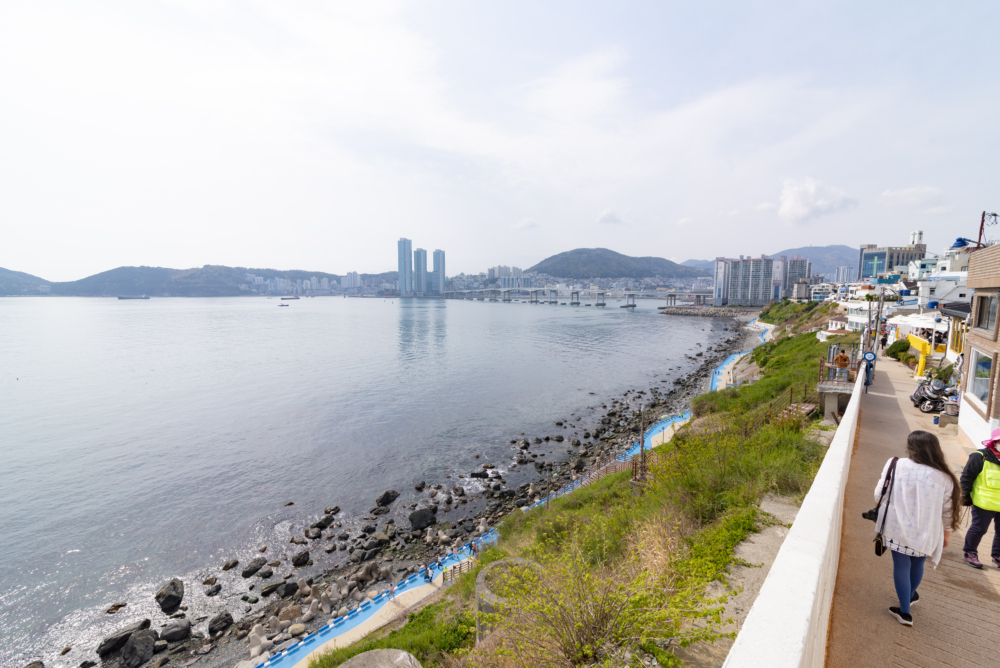 Visit Huinnyeoul Culture Village: Busan’s Hidden Gem